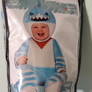 Baby shark costume 18-24 months